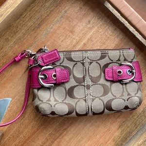 Coach Wristlet in Signature Canvas